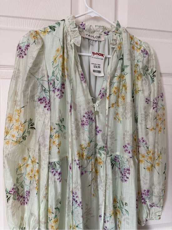 Taylor Dresses & Skirts - New TjMaxx Floral Dress